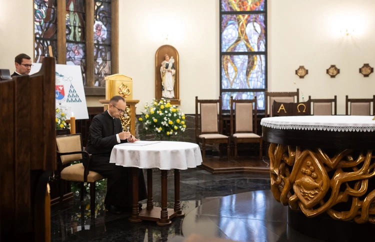 Abp Przybylski kanonicznie objął rządy w archidiecezji katowickiej, cz. 2