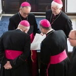 Abp Przybylski kanonicznie objął rządy w archidiecezji katowickiej, cz. 2