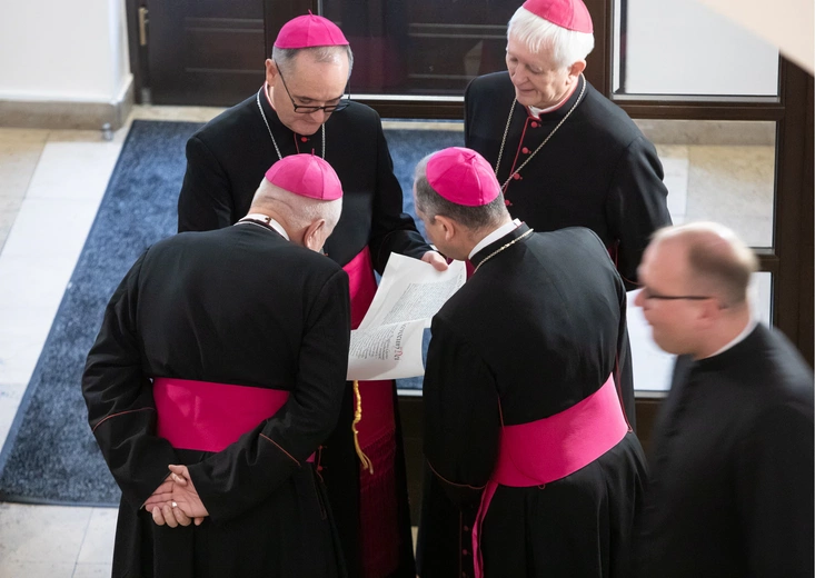 Abp Przybylski kanonicznie objął rządy w archidiecezji katowickiej, cz. 2