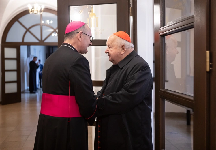 Abp Przybylski kanonicznie objął rządy w archidiecezji katowickiej, cz. 2