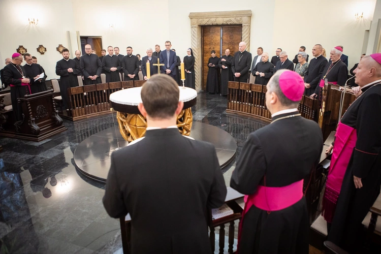 Abp Przybylski kanonicznie objął rządy w archidiecezji katowickiej, cz. 2