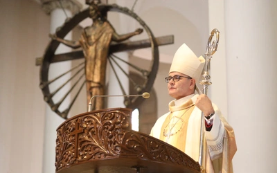Abp Przybylski podczas ingresu: Śląski lud wciąż potrzebuje Jezusa