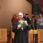 Wieczór uwielbienia z abp. Andrzejem Przybylskim [zdjęcia]