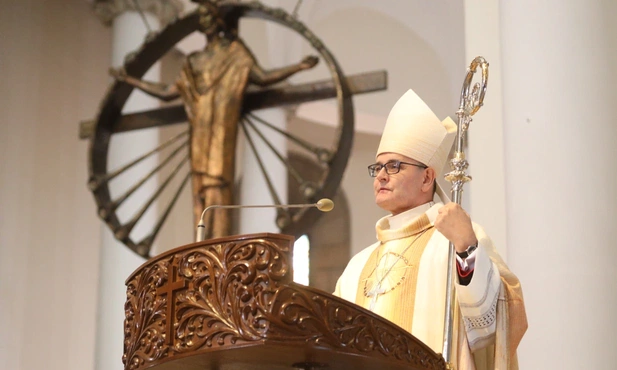 Homilia     abp. Andrzeja Przybylskiego