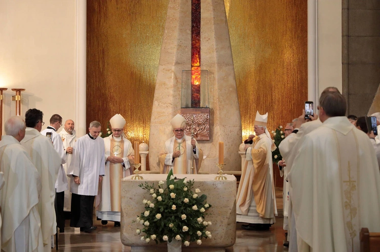 Ingres abp. Andrzeja Przybylskiego do katowickiej archikatedry, cz. 1