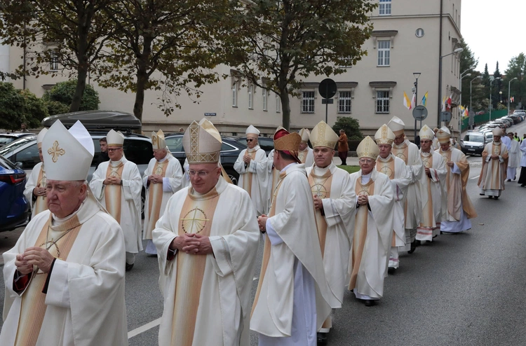 Ingres abp. Andrzeja Przybylskiego do katowickiej archikatedry, cz. 1