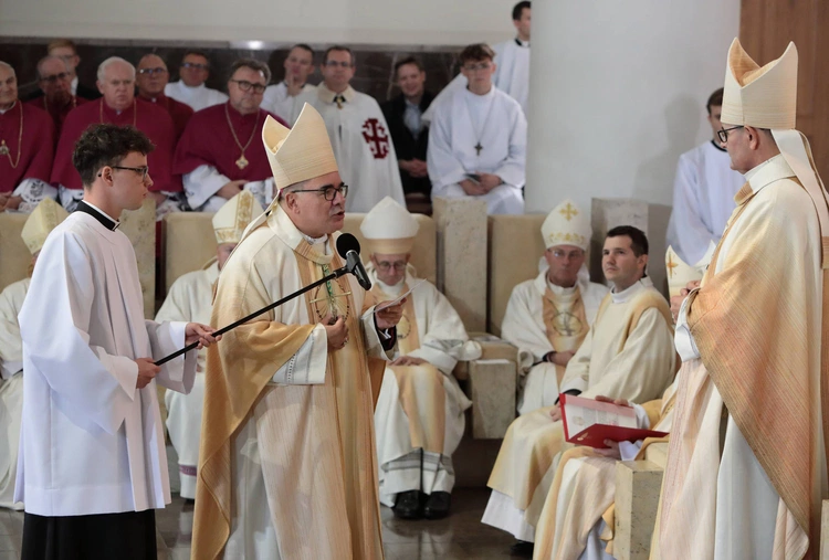 Ingres abp. Andrzeja Przybylskiego do katowickiej archikatedry, cz. 1