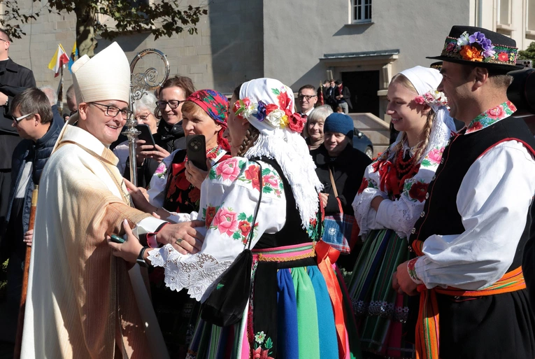 Ingres abp. Andrzeja Przybylskiego do katowickiej archikatedry, cz. 1