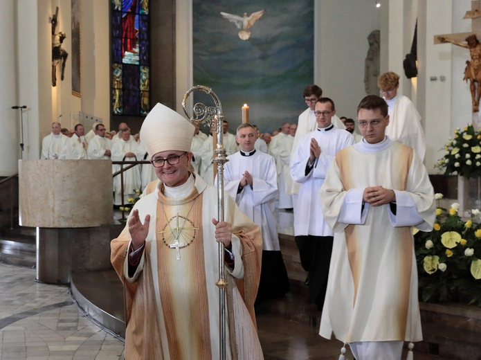 Ingres abp. Andrzeja Przybylskiego do katowickiej archikatedry, cz. 1