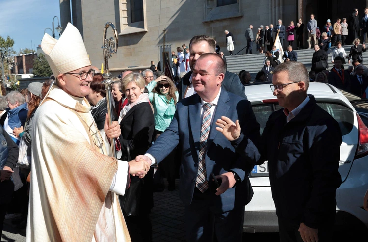 Ingres abp. Andrzeja Przybylskiego do katowickiej archikatedry, cz. 1