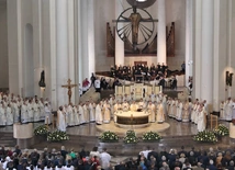 Ingres abp. Andrzeja Przybylskiego do katowickiej katedry, cz 1.