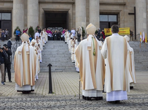 Ingres abp. Andrzeja Przybylskiego do katowickiej archikatedry, cz. 2
