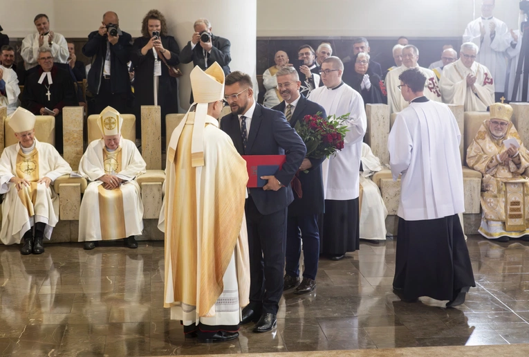 Ingres abp. Andrzeja Przybylskiego do katowickiej archikatedry, cz. 2