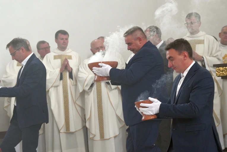 Powięcenie kościoła pw. św. Faustyny w Górze