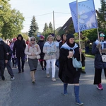 Różańcowa procesja z Chrząstawy Wielkiej do Nadolic Wielkich