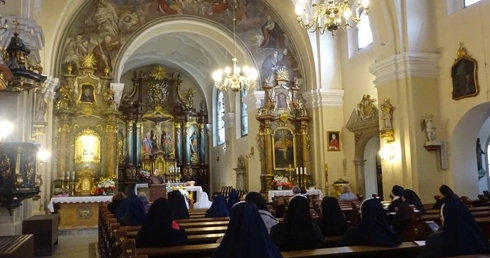 Pielgrzymka osób konsekrowanych 