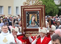 Diecezjalna Pielgrzymka Róż Żywego Różańca do Pani Cierpliwie Słuchajacejj w Rokitnie