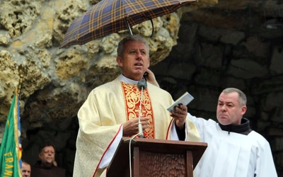 "Duchowość skrzydeł". Hodowcy gołębi pocztowych mają swój modlitewnik 