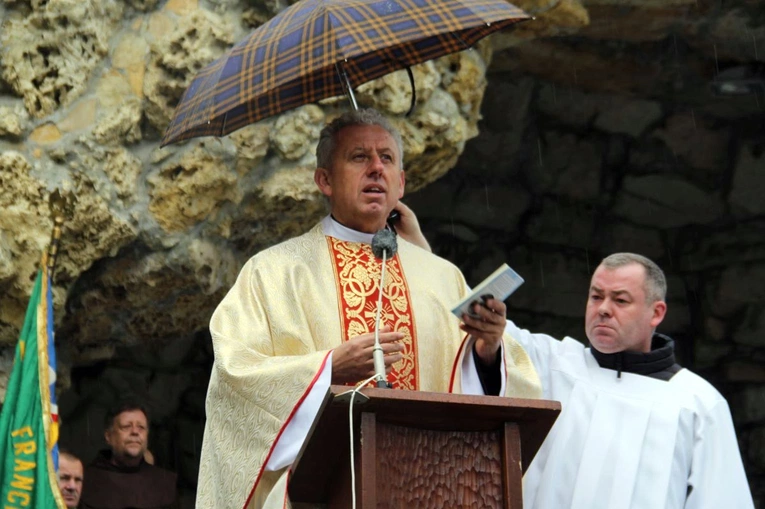 "Duchowość skrzydeł". Hodowcy gołębi pocztowych mają swój modlitewnik 