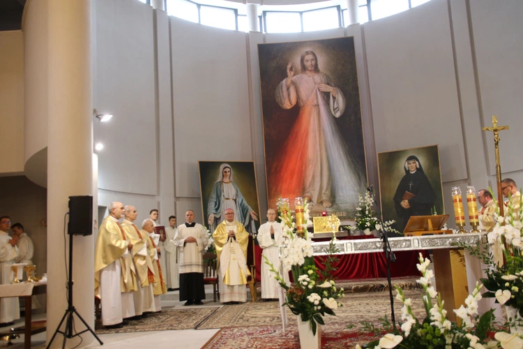 Płock. Odpust św. Faustyny Kowalskiej