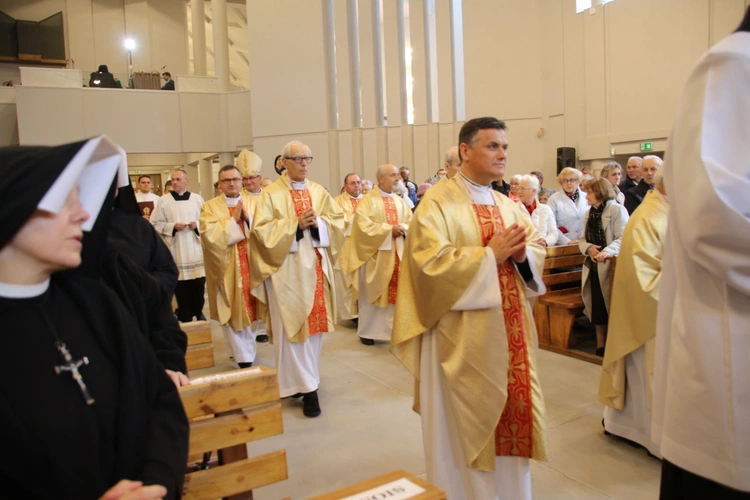 Płock. Odpust św. Faustyny Kowalskiej