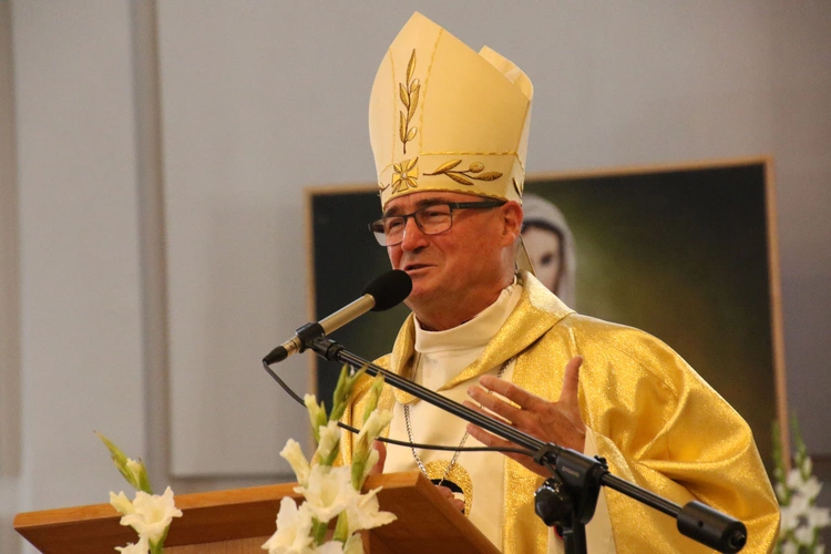 Płock. Odpust św. Faustyny Kowalskiej