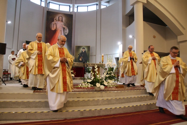 Płock. Odpust św. Faustyny Kowalskiej