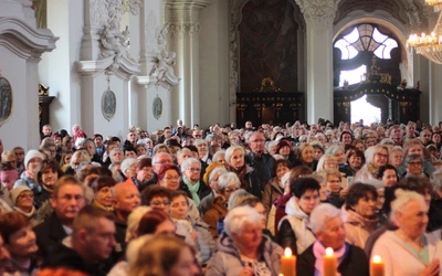 Żywy Różaniec to Kościół