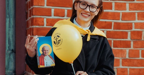 "Żywy pomnik" św. Jana Pawła II w Górze