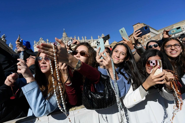 Leon XIV w orędziu do młodzieży: świadectwo, to owoc przyjaźni z Jezusem