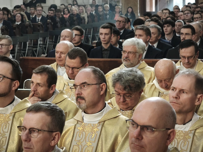 Abp Adrian Galbas na AKW: Taki teolog będzie nieszczęściem