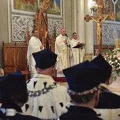 Modlitwa w intencji świata akademickiego w katedrze ONMP w Radomiu.