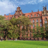  Od obecnego roku akademickiego ponownie archidiecezja wrocławska przygotowuje sama alumnów. Diecezje legnicka i świdnicka zorganizowały swoje seminaria osobno.