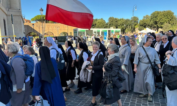 Siostry z Polski zmierzają do Watykanu