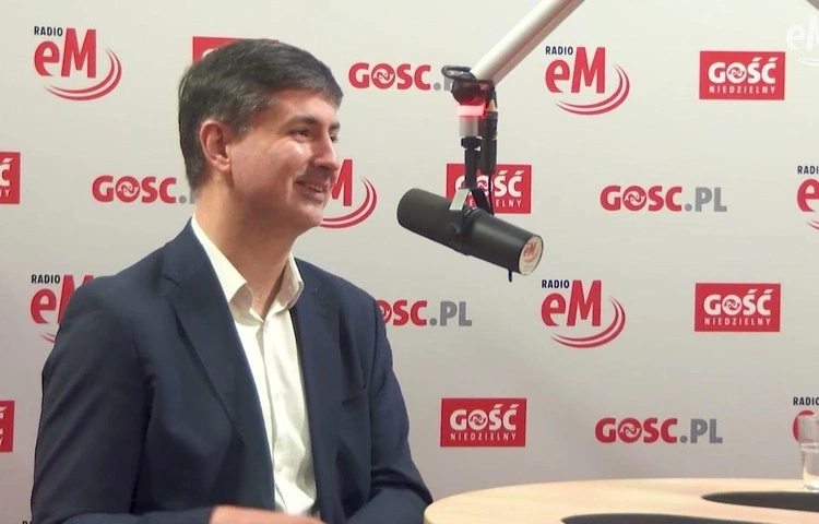 Dr Wojciech Sołtys: Choroba alkoholowa nie zależy od tego, czy alkohol można kupić czy nie
