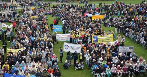 Uczniowie szkół Jana Pawła II, również z diecezji radomskiej, na Jasnej Górze