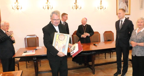 Ks. prof. Paweł Bortkiewicz laureatem Nagrody im. Jerzego Ciesielskiego
