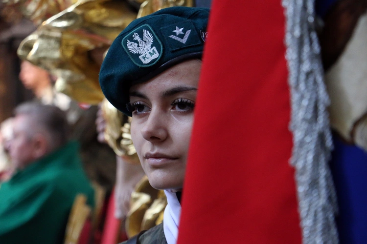 Ślubowanie w KLO w Henrykowie - rok szkolny 2025/2026