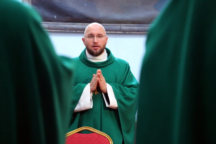 Ślubowanie w KLO w Henrykowie - rok szkolny 2025/2026