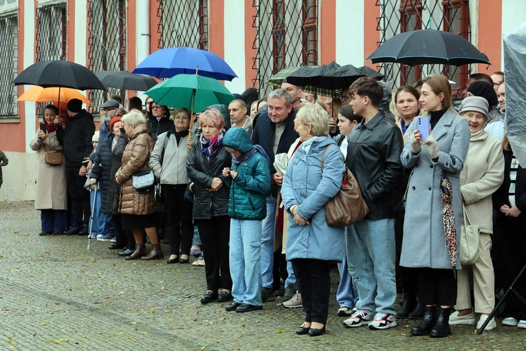 Ślubowanie w KLO w Henrykowie - rok szkolny 2025/2026