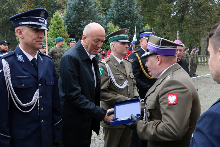 Ślubowanie w KLO w Henrykowie - rok szkolny 2025/2026