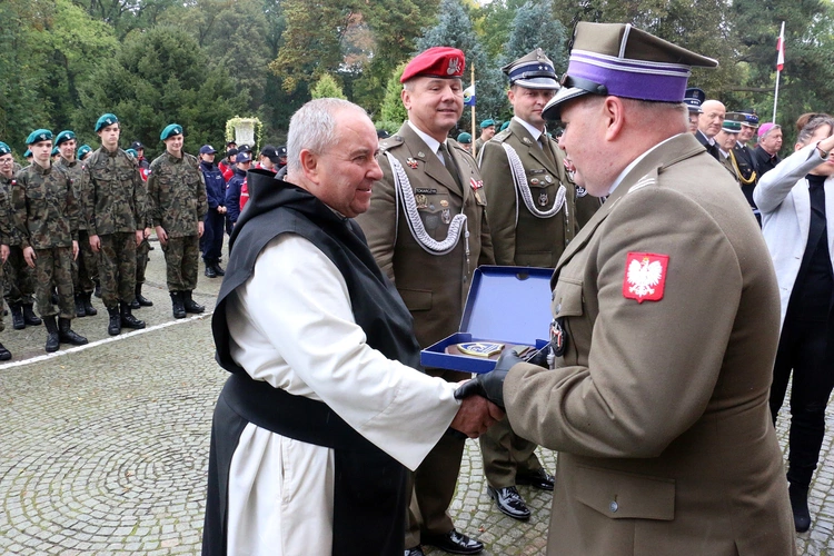 Ślubowanie w KLO w Henrykowie - rok szkolny 2025/2026