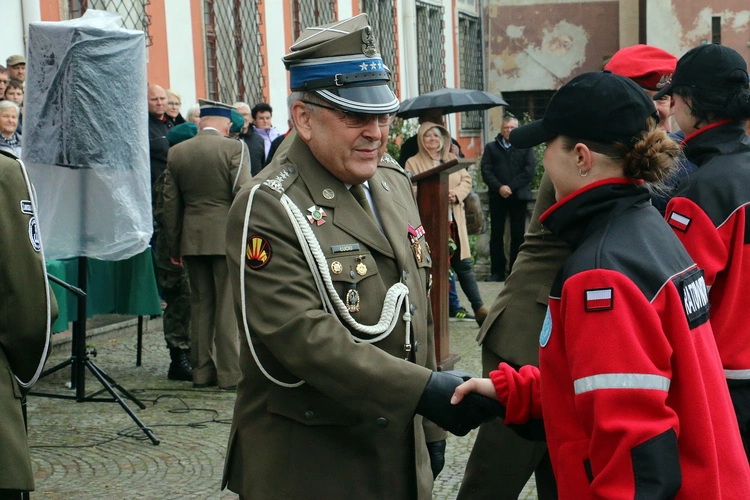 Ślubowanie w KLO w Henrykowie - rok szkolny 2025/2026