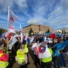 Dąbrowa Górnicza. Pikieta związkowców w obronie hutnictwa i koksownictwa