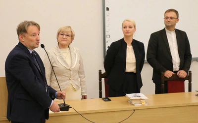 W panelu, który moderował Paweł Dycht, uczestniczyli (od lewej) Bogusława Buda, Natalia Tułasiewicz-Wala i ks. Wojciech Wojtyła.