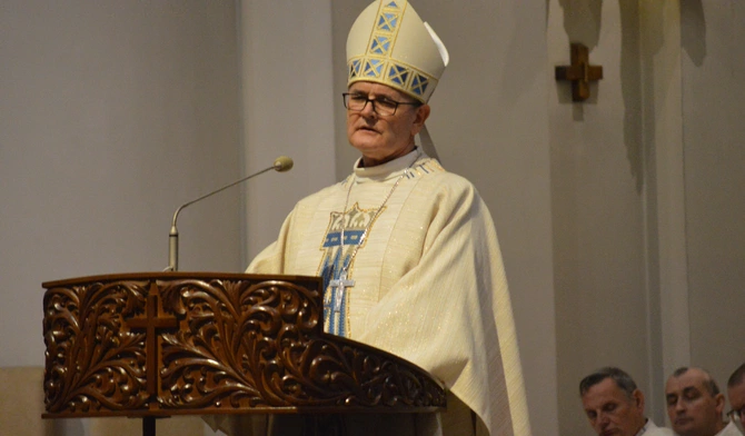 Abp Przybylski: Niech „Zdrowaś Maryjo” nie będzie tylko formułą, ale prawdziwym błogosławieństwem [FILM i ZDJĘCIA]