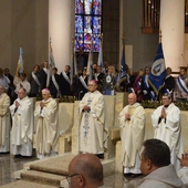 Abp Przybylski do wspólnot maryjnych: Niech tej więzi z Kościołem nic i nikt wam nie rozerwie