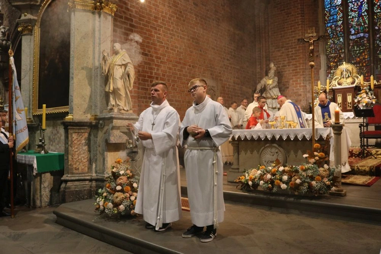 Pielgrzymka Żywego Różańca 