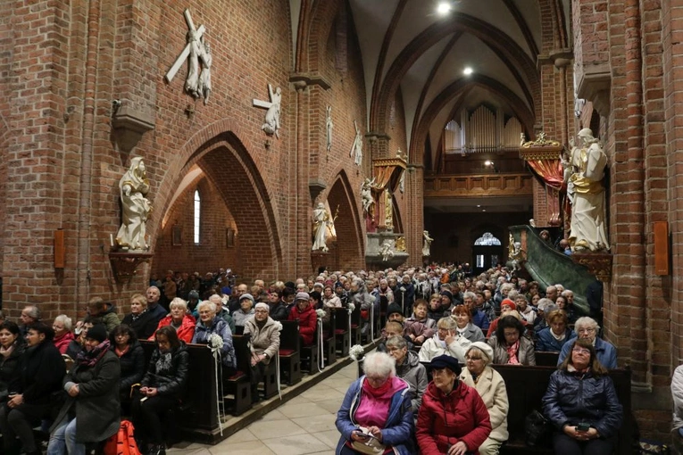 Pielgrzymka Żywego Różańca 