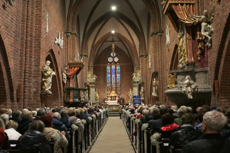 Pielgrzymka Żywego Różańca 